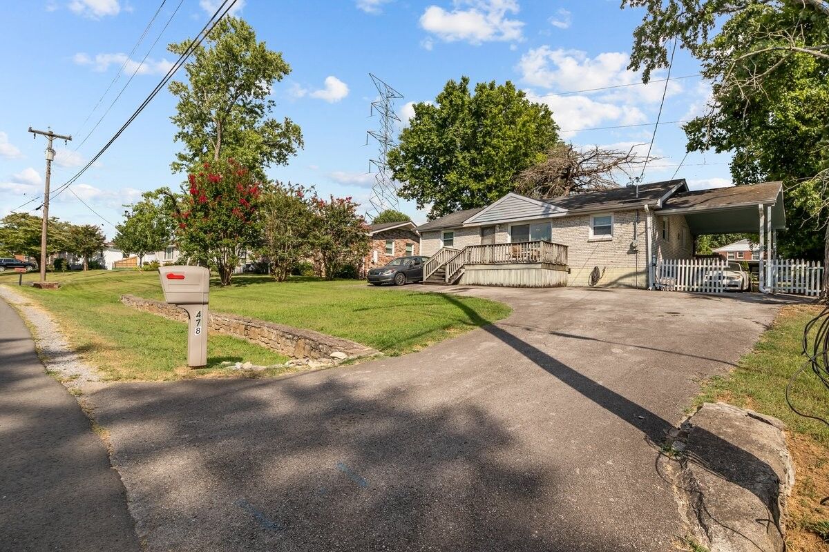 Property Photo:  478 Sunliner Dr  TN 37209 