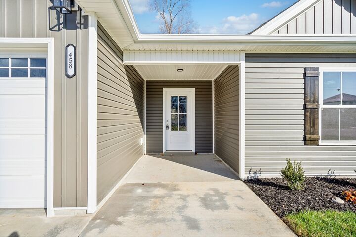 Property Photo: 1449 Isaiah Dr TN 37042