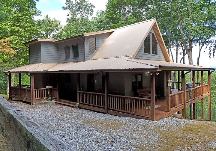 Property Photo: 594 High Country Lane GA 30560