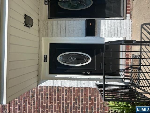 Property Photo:  415 H Ridge  NJ 07031 