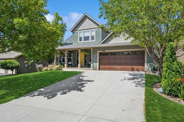 Property Photo:  2844 Rosemill Circle  MN 55129 
