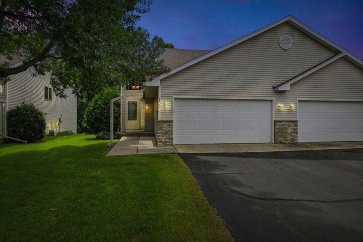 150 Pheasant Ridge Drive  Montrose MN 55363 photo