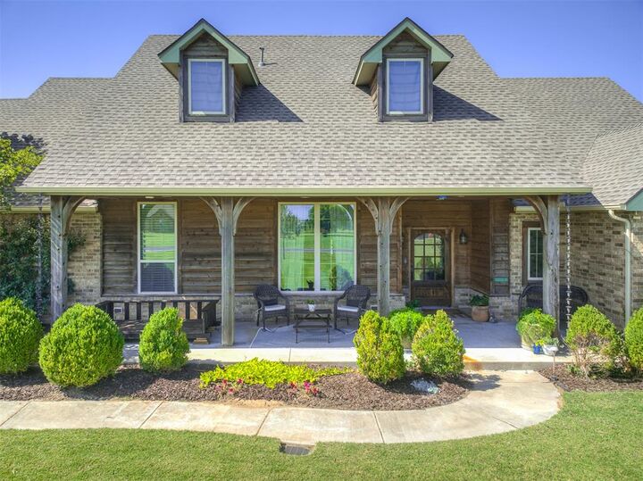 Property Photo:  16427 SW 23rd Street  OK 73036 