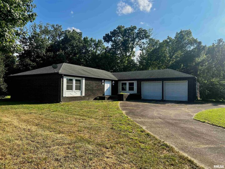 21 Spring Arbor Drive  Carbondale IL 62901 photo