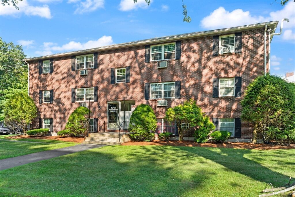Property Photo:  96 Richardson Rd B23  MA 01863 