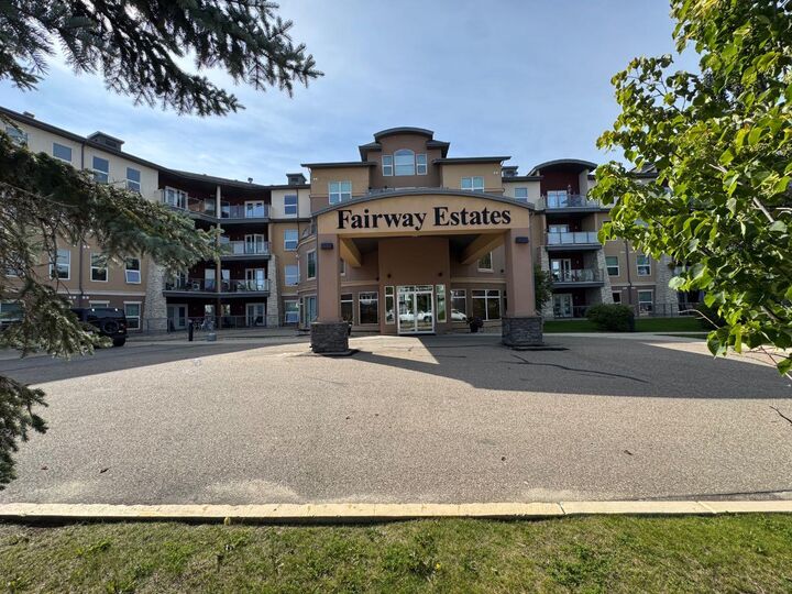 Property Photo:  5040 53 Street 203  AB T4S 0A1 