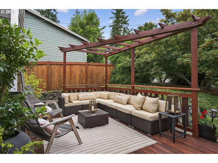 Property Photo:  11514 SW 45th Ave  OR 97219 