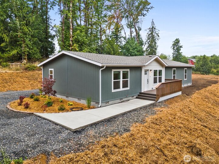 Property Photo:  241  Pascoe Avenue  WA 98532 