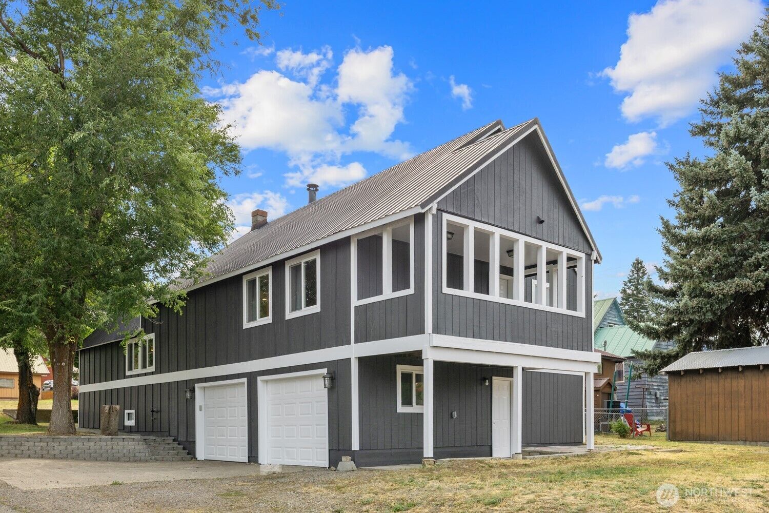 Property Photo:  8080  State Route 903  WA 98940 