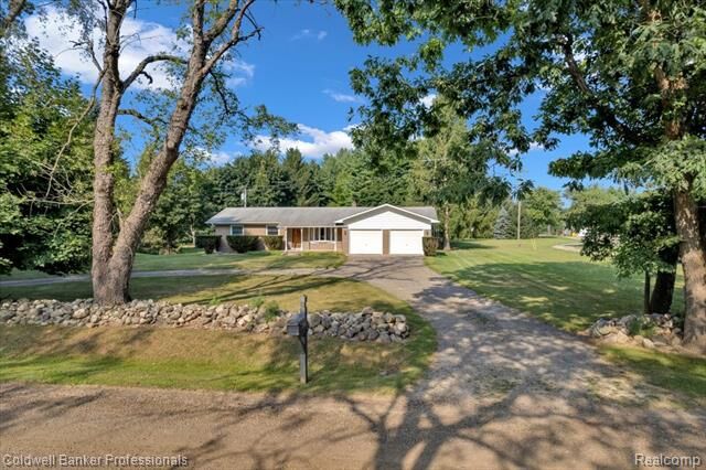 Property Photo: 3252 Hosner Road MI 48428