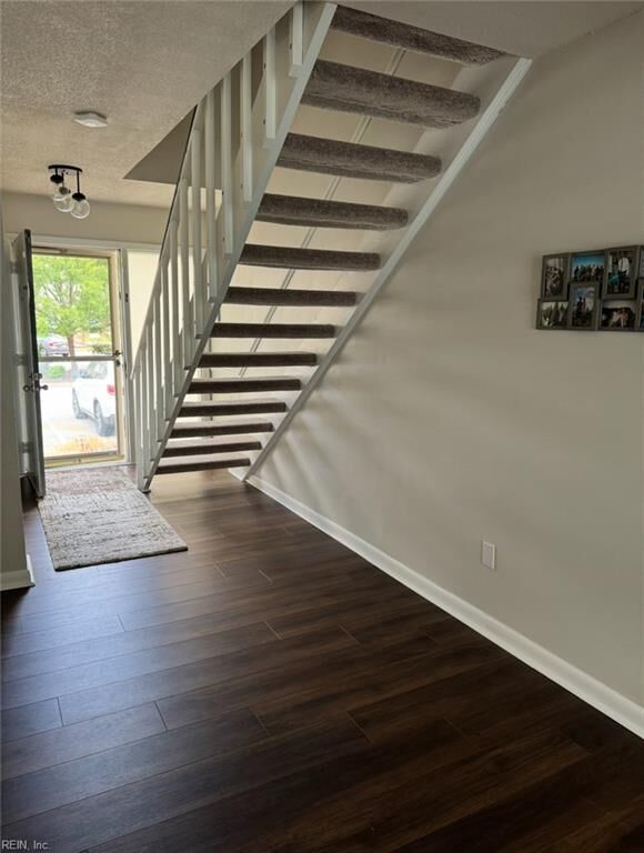 Property Photo: 5025 Clairmont Ct VA 23462