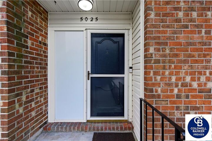 Property Photo:  5025 Clairmont Ct  VA 23462 