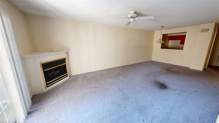 Property Photo:  806 Rue Marseille  VA 23320 