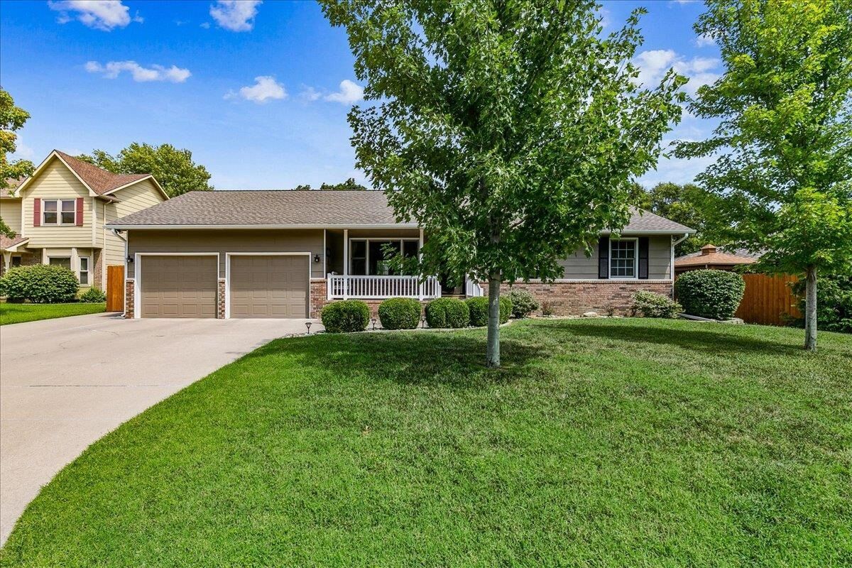 Property Photo: 110 N Lioba KS 67002-9763