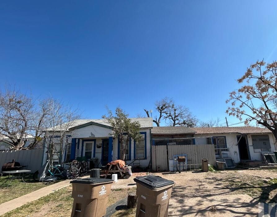 Property Photo:  420 N Malone St  TX 76903 