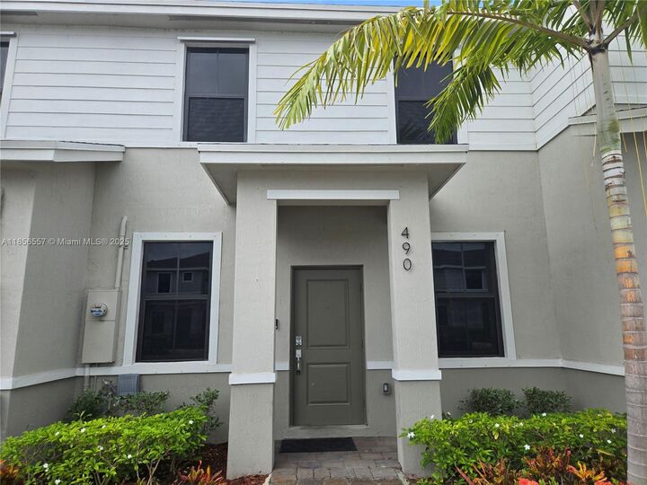 490 NE 12th St  Florida City FL 33034 photo