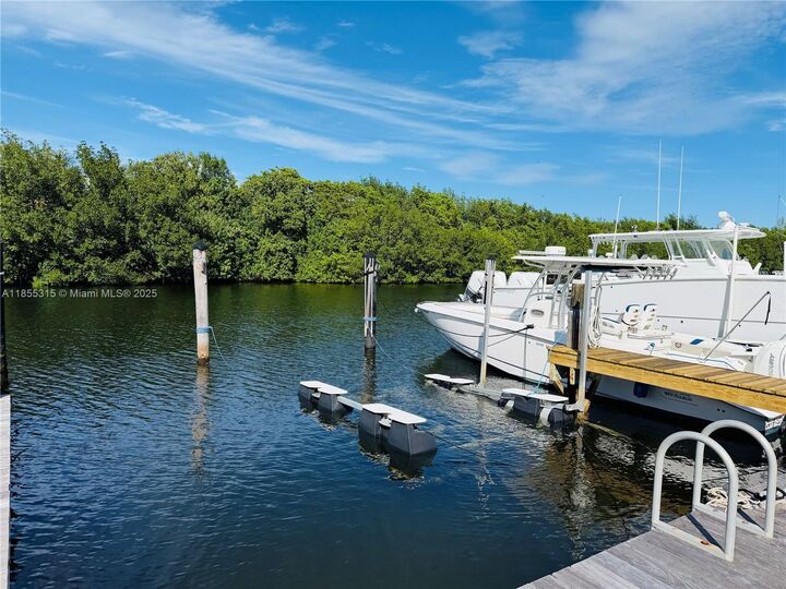 Property Photo:  6200 SW 152nd St #5  FL 33157 