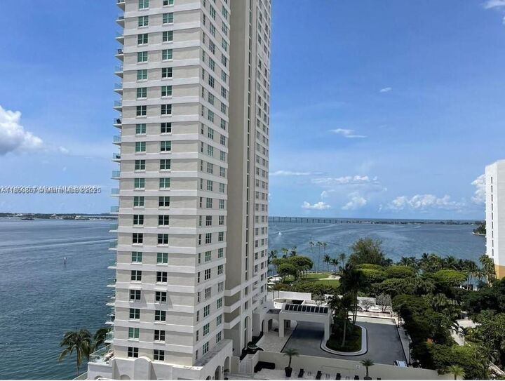 Property Photo: 770 Claughton Island Dr 1208 FL 33131