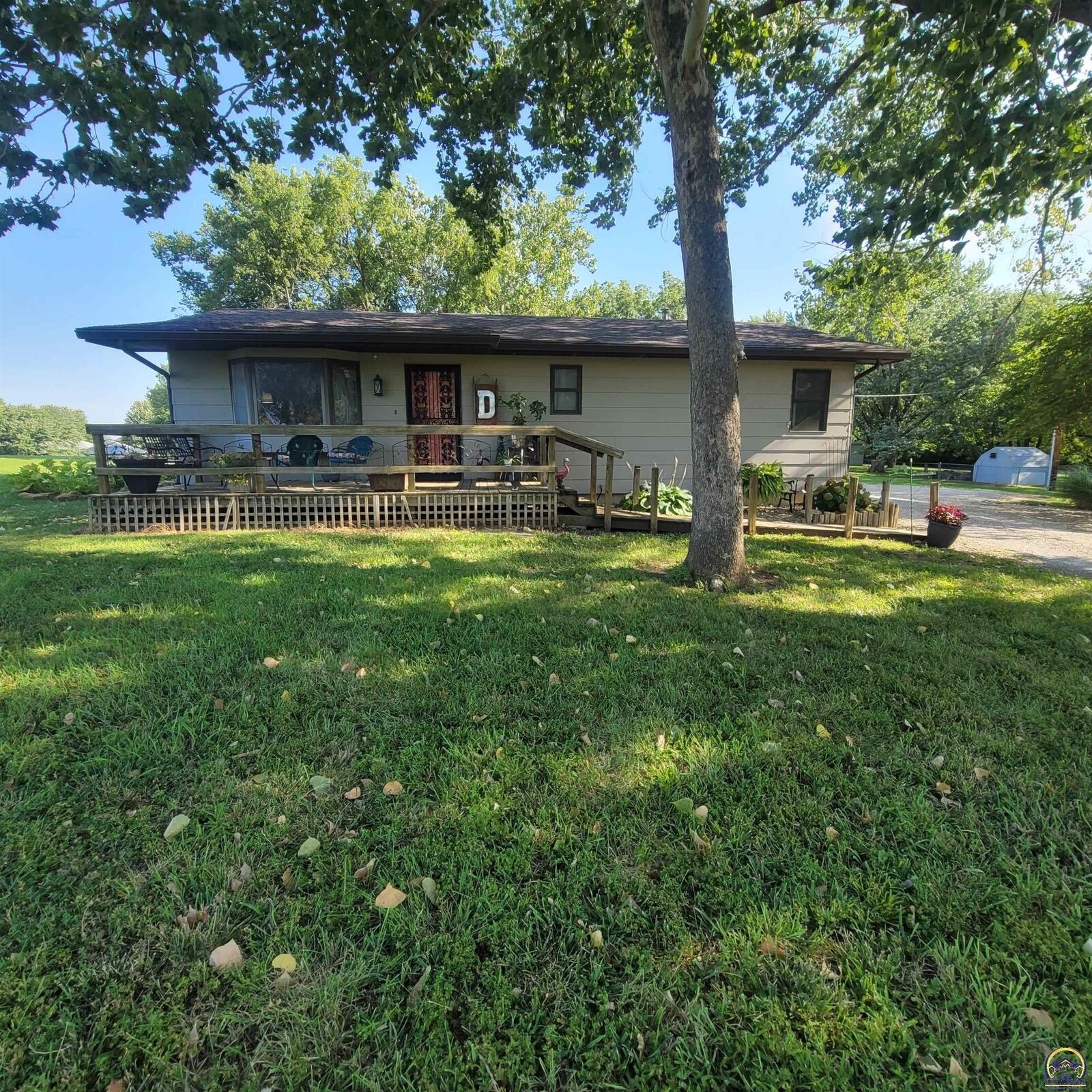 Property Photo:  936 NW Silverstone Rd  KS 66618