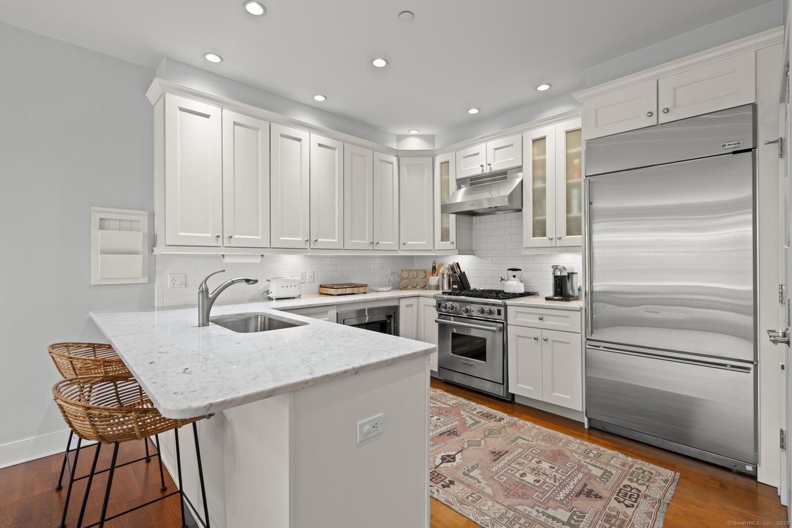 Property Photo:  77 Havemeyer Lane 313  CT 06902 