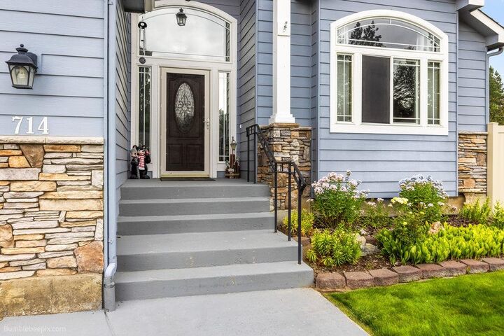 Property Photo: 714 E Erica Ct WA 99218