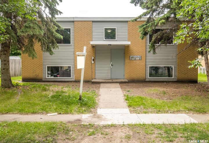 419 9th Street E  Prince Albert SK S6V 0Y1 photo