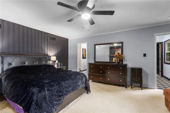 Property Photo: 1417 Town Creek Road NC 27288