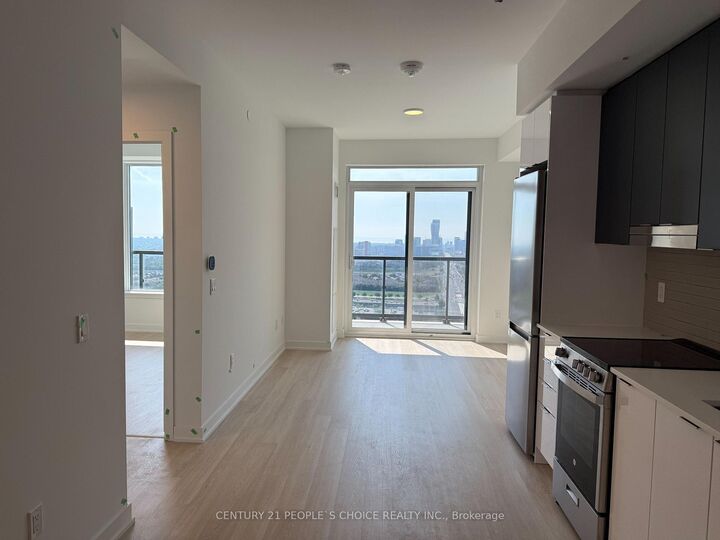 Property Photo: 5105 Hurontario Street 2803 ON L4Z 3X7