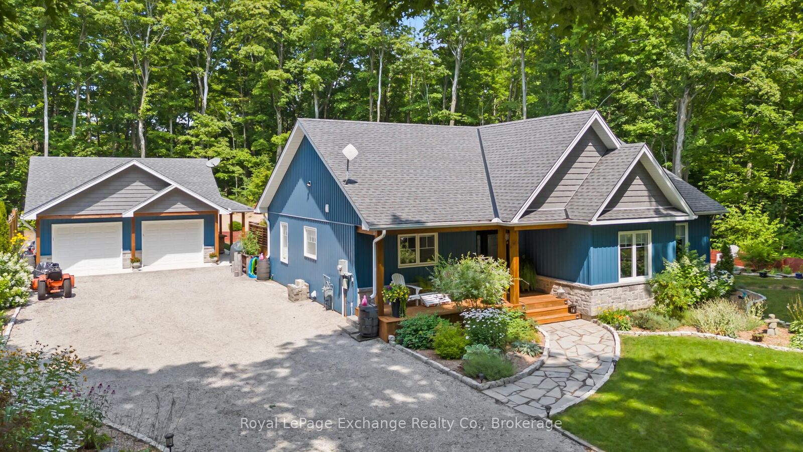 Property Photo: 73 Bunnyview Drive ON N0H 2G0
