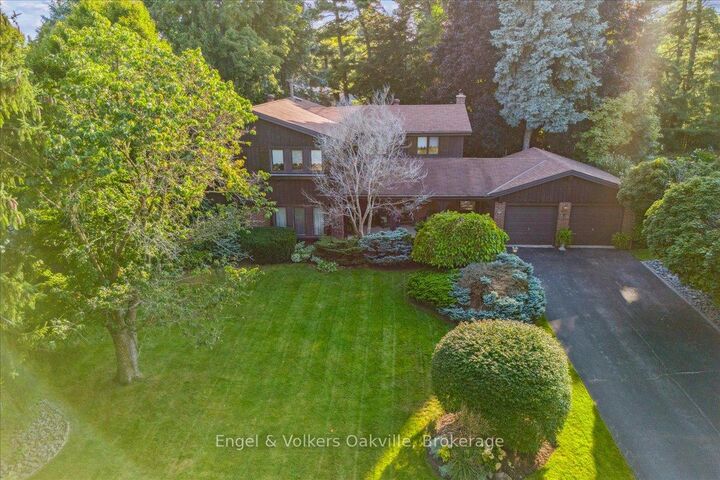 Property Photo:  250 Gatestone Avenue  ON L6J 5R9 