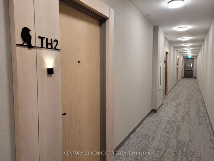 Photo de la propriété:  60 George Butchart Drive Th02  ON M3K 0E1 