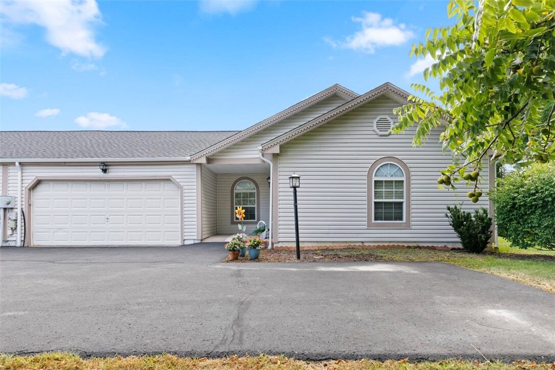 Property Photo:  112 Strawberry Lane  PA 15090