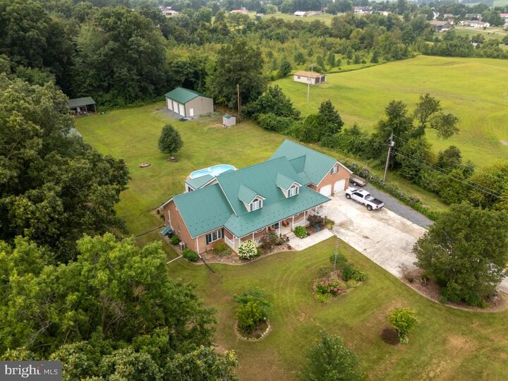 Property Photo:  6426 Lincoln Way E  PA 17222 