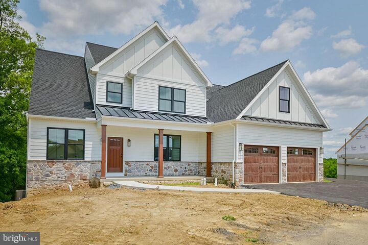 Property Photo: 19 Thaton Road PA 17543