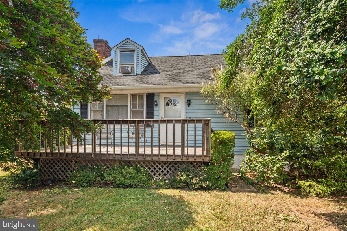 Property Photo:  10 Park Lake Avenue  NJ 08560 