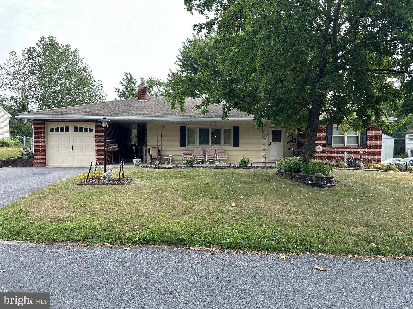 Property Photo: 1913 Maplewood Drive PA 17013