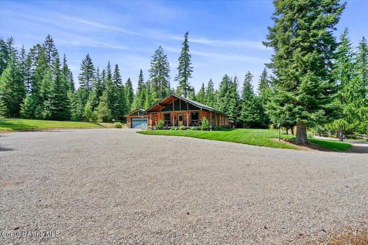 Property Photo:  30989 N Walking Horse Ln  ID 83801 