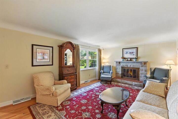 Property Photo:  1855 Kingsway Court  OH 45230 
