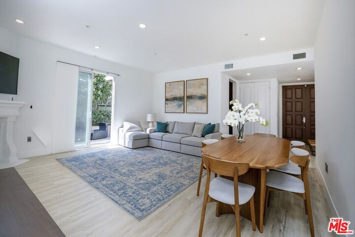 Property Photo: 1023 Wilcox Ave CA 90038