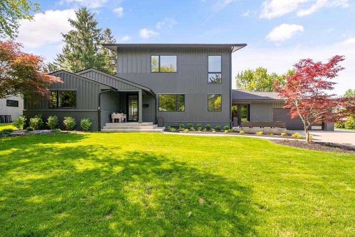 2777 Donna Drive  Columbus OH 43220 photo