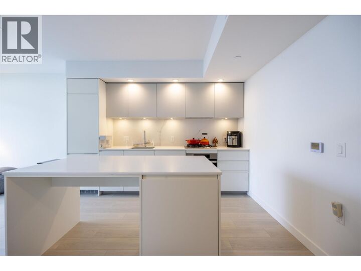 Property Photo: 6537 Telford Avenue 3008 BC V5H 0K9