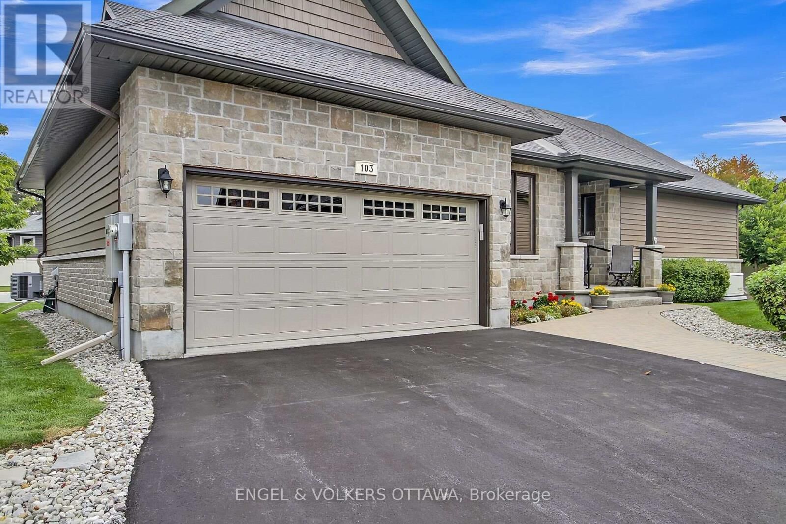 Property Photo:  103 Magnolia Way East  ON K0G 1J0 