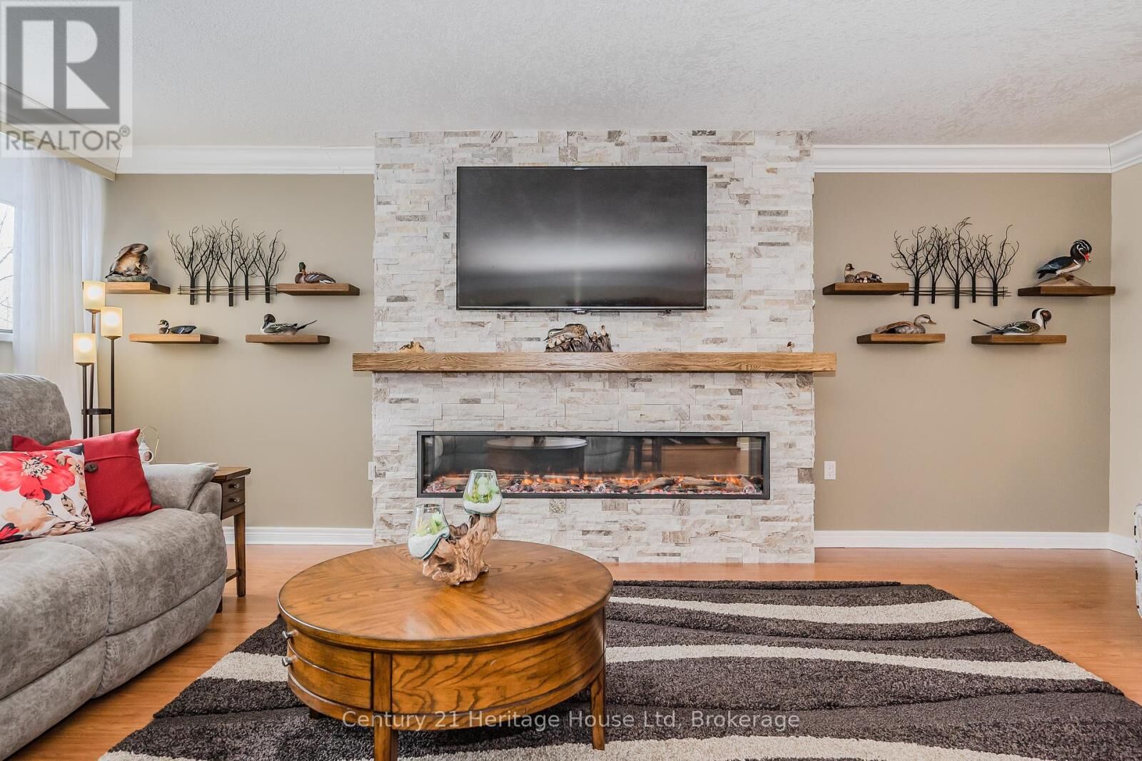 Photo de la propriété: 93 Westwood Road 306 ON N1H 7J7