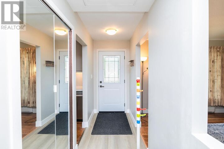 Property Photo: 51 Pelican Dr ON P6B 3Z5