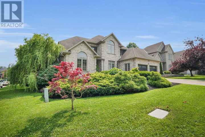 Property Photo:  926 Cranbrook Road  ON N6K 4X8 