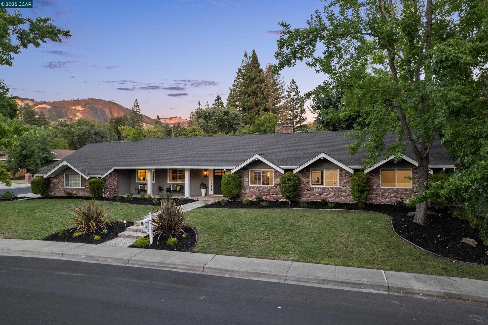 Property Photo:  1050 White Gate Rd  CA 94507 
