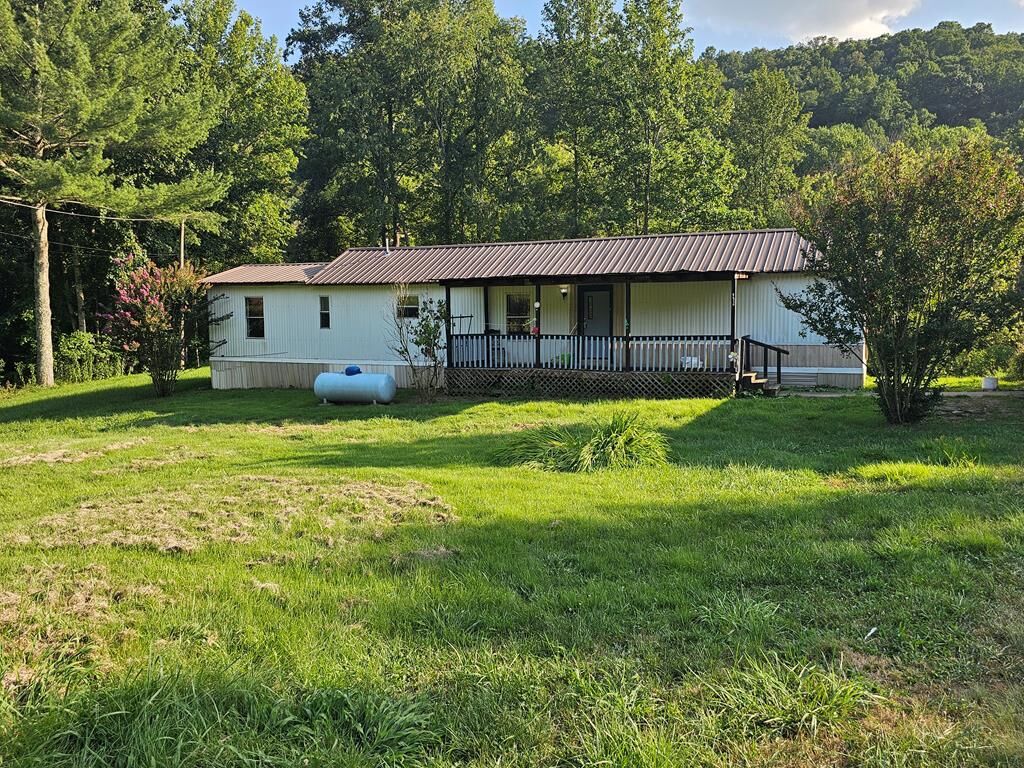 Property Photo:  2539 Blaine Creek Rd  KY 41230 