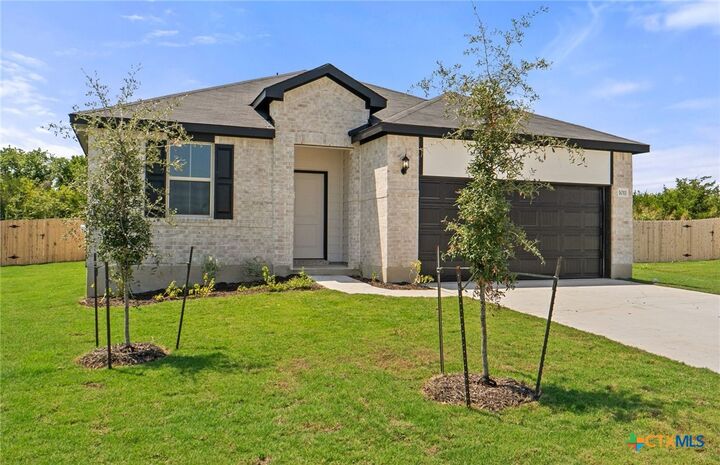 Property Photo: 1011 Kerr Court TX 76501