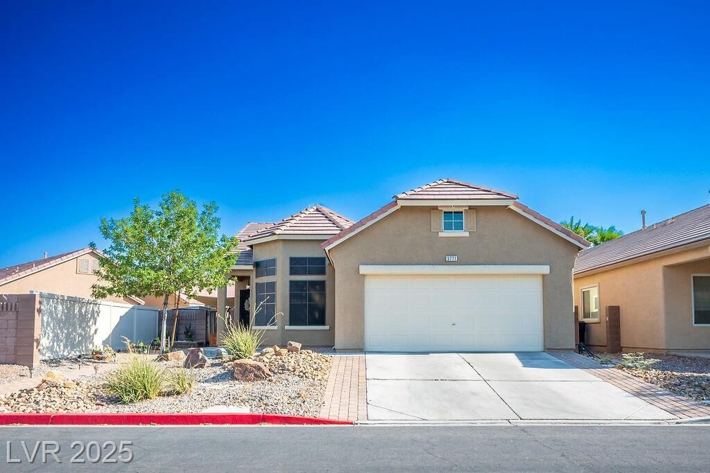 Property Photo: 3771 Prairie Orchid Avenue NV 89081
