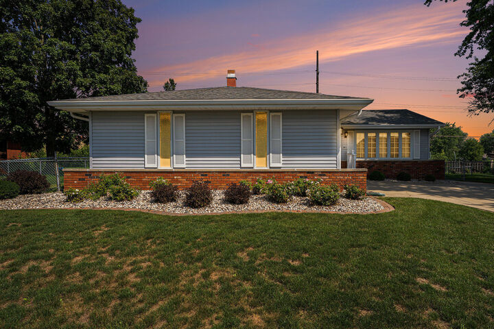 Property Photo: 506 Concord Place IN 46375